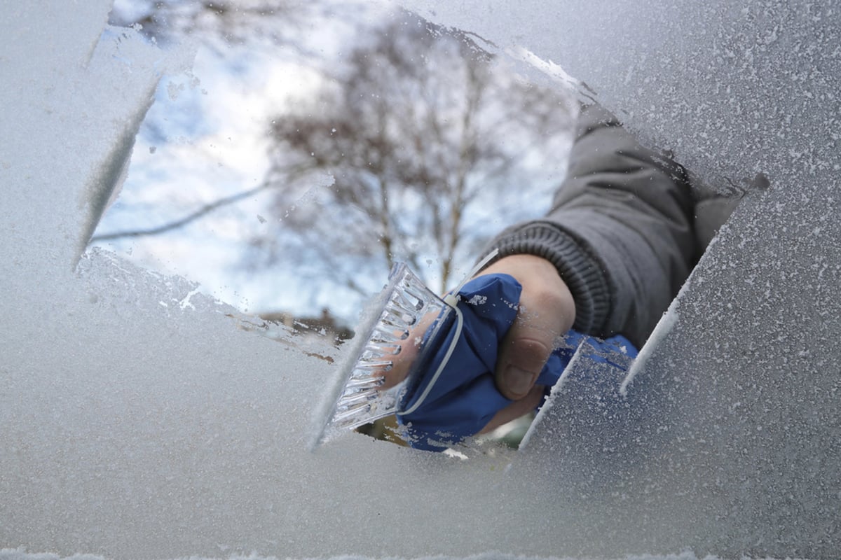 These are the quickest ways to defrost your car windscreen and stop ice forming