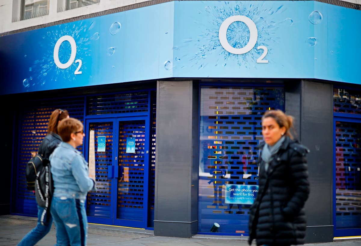 O2 issues phone contract warning as scammers try to steal personal details