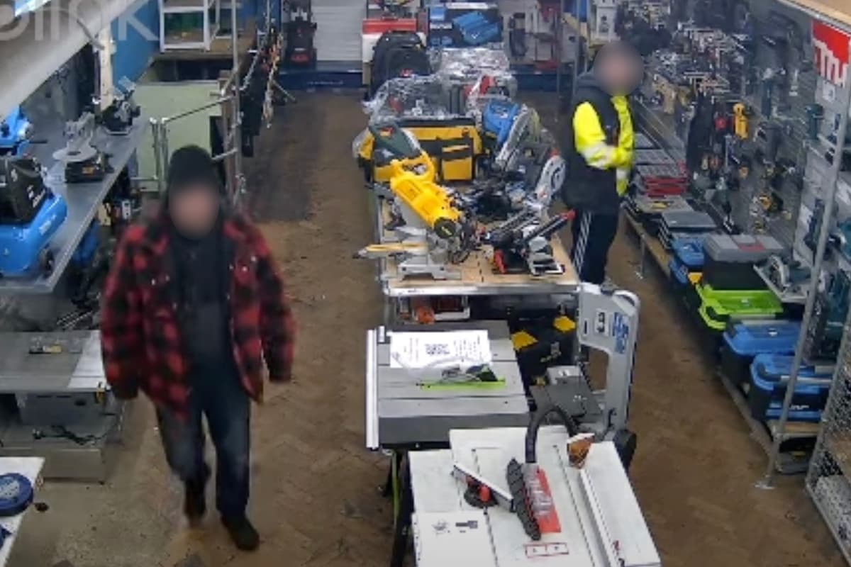 Video: 'Brazen' thieves walk off with £1,500 worth of power tools from hardware store