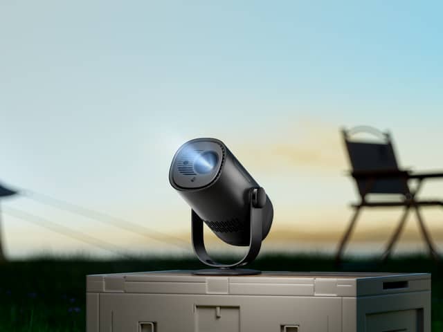 The Dangbei Freedo is completely wireless