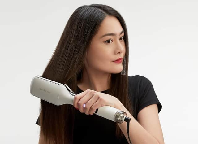 The viral award-winning ghd Duet Style hair tool is now on sale on Amazon - and it's designed to dry and style your hair in minutes.