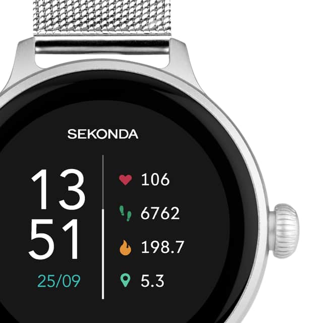 The Sekonda Connect Smart Watch has a round AMOLED touchscreen, allowing you to quickly access fitness tracking and notifications.