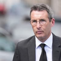 Minister defends leaving chamber during no confidence motion
