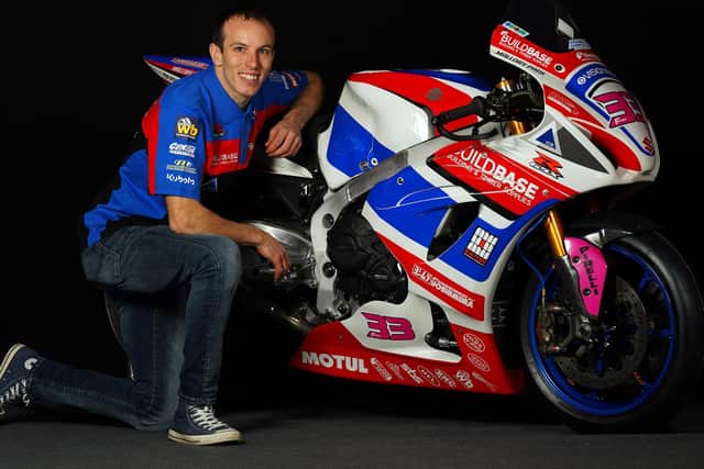 Keith Farmer has signed with the Buildbase Suzuki team for the 2020 British Superbike Championship.