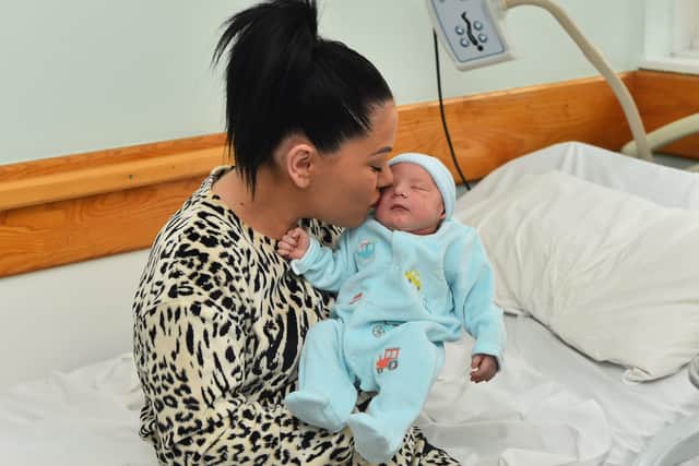 Lara Small with son  Rory, born at 2.04am at the Royal, 7 lb 4 oz.
 Pic Colm Lenaghan/Pacemaker