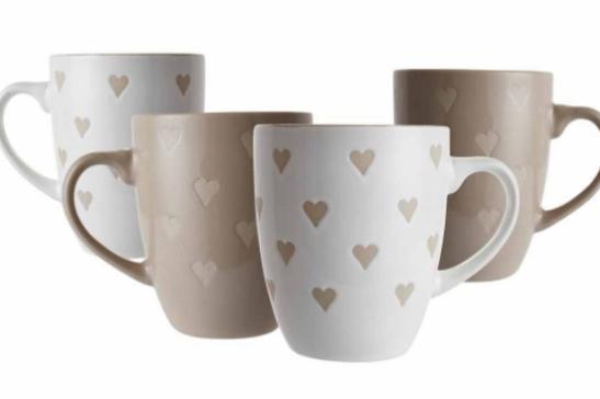 4 Pack Valentine Heart Mugs £10. This beautifully created set of four mugs feature a cool heart design