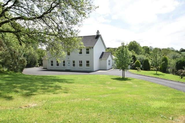 'Primrose Cottage', 34 Knockaduff Road,
Aghadowey, Coleraine , Londonderry BT51 4DB
