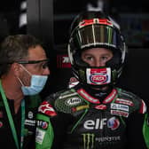 Jonathan Rea finished sixth in the second World Superbike race at Jerez in Spain after struggling with a lack of rear grip.