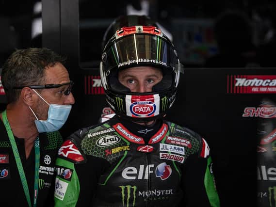 Jonathan Rea finished sixth in the second World Superbike race at Jerez in Spain after struggling with a lack of rear grip.