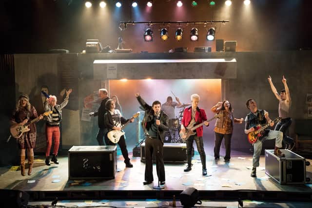 he Lyric Theatre’s stage musical version of ‘Good Vibrations’