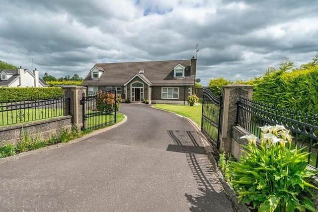 Glenkeely House, 37 Glenkeen Road, Aghadowey, Coleraine, Co. Londonderry, BT51 4BN