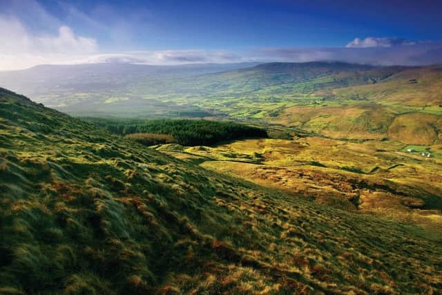 A scenic and wonderfully traffic-free route through mid-Ulster, this is one of the most romantically wild areas in Ireland. The Sperrin Mountains are both rugged and curvaceous with many stopping places of interest particularly for those with an interest in neolithic stone circles