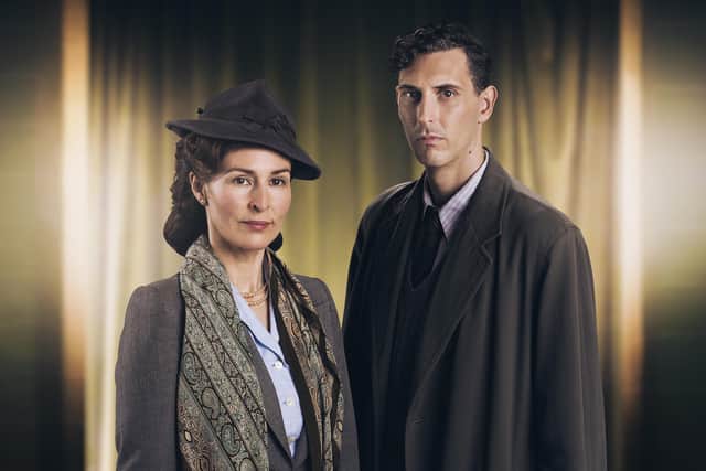 Agatha meets Travis, a charming grifter who transforms himself from murder suspect to ally