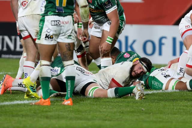 Marcell Coetzee scores Ulster’s bonus point fourth try during the PRO14 Round 1 clash between Ulster Rugby and Benetton Rugby at Kingspan Stadium. Photo by John Dickson / Dicksondigital