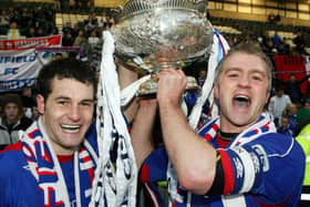 Thomas Stewart (left) celebrating trophy success with Linfield back in 2008. Pic by PressEye Ltd.