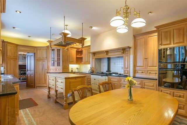 The property has a Modern Fully Fitted Kitchen