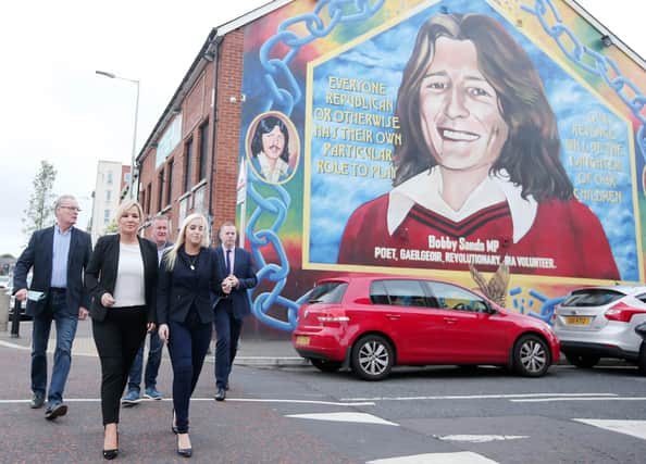 Press Eye Belfast - Northern Ireland 1st September 2017

Sinn Fein's leader in the north Michelle O'Neill leads some of her party colleagues to speak to the press on the Falls Road in west Belfast regarding the ongoing talks and issues with the Northern Ireland Assembly 

Picture by Jonathan Porter/PressEye.com