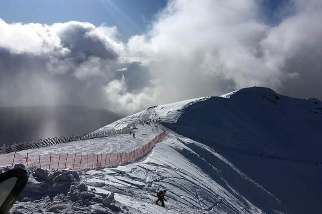 With fresh snow the resort offers some challenging off piste opportunities