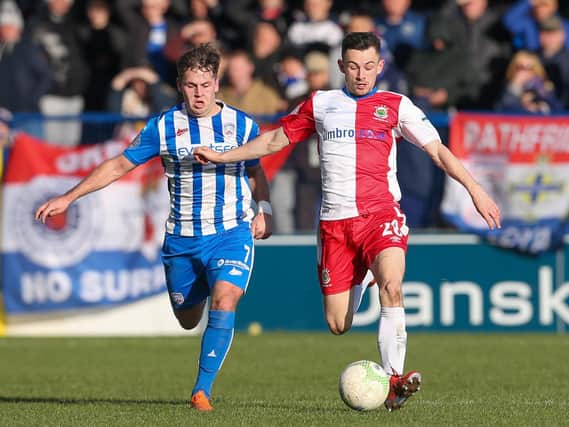 Linfield and Coleraine currently occupy the top two posisitions in the Danske Bank Premiership