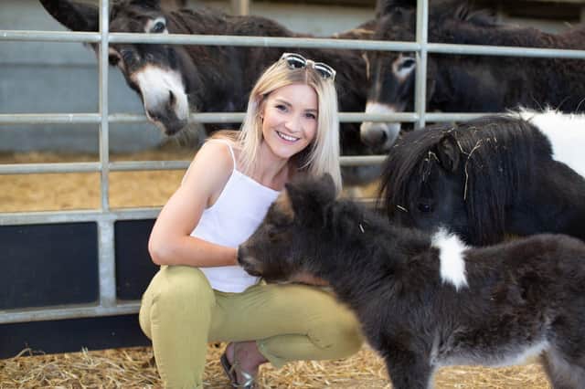Helen Skelton goes down of the farm in this new show