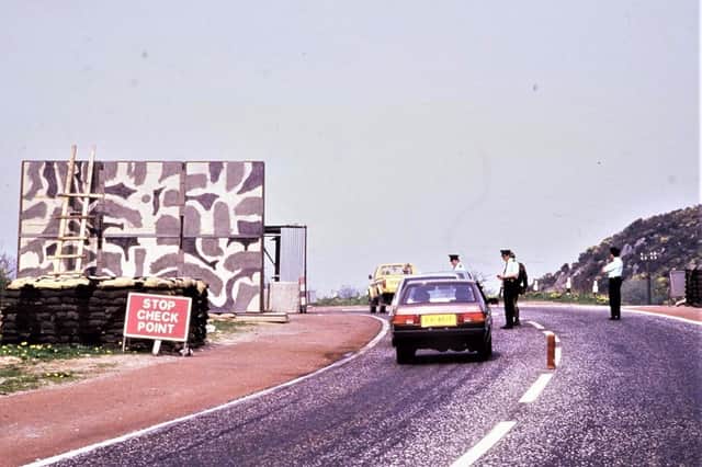 Pacemaker Belfast - April 1987 - Border crossing heavily manned with RUC and Army