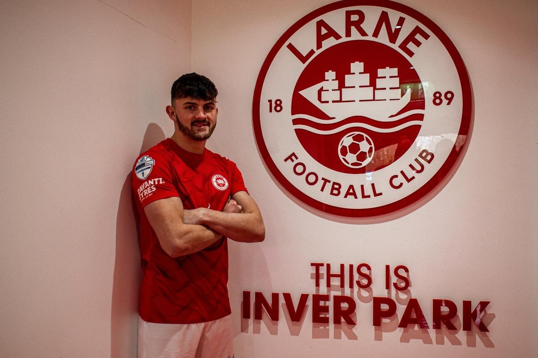 Lee Bonis makes the move from Portadown to Larne