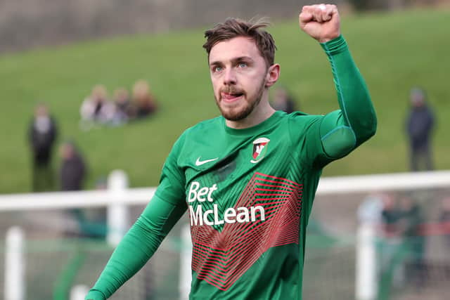 Robbie McDaid netted a brace as Glentoran defeated Queen’s University 4-0.