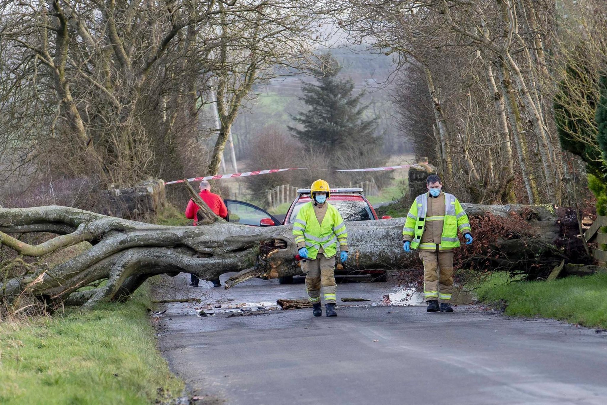 How is Storm Eunice affecting traffic and travel in Northern Ireland - Latest weather updates