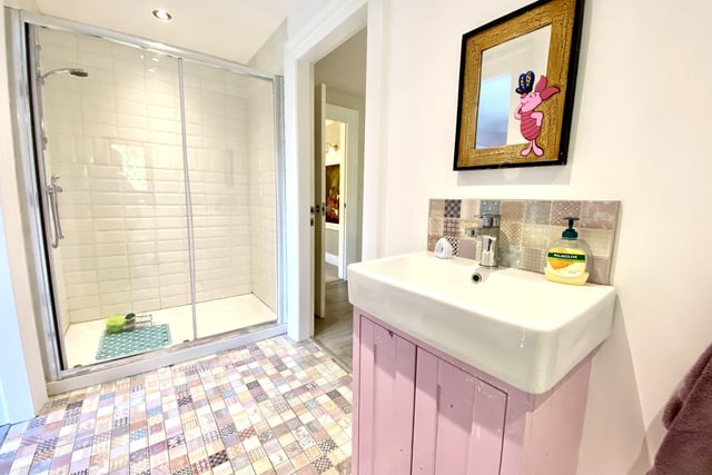 The 'Jack and Jill' bathroom shared by two of the bedrooms.