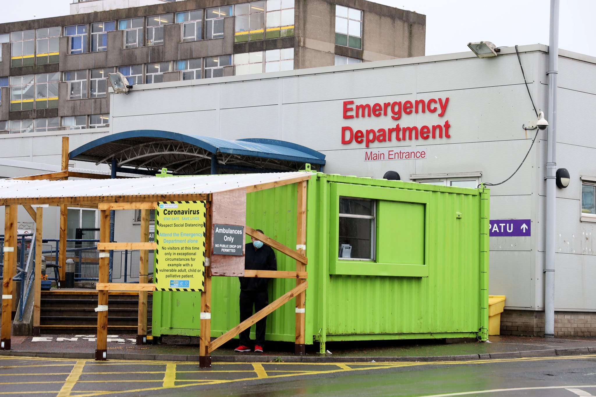 Elderly patient dies after wait in ambulance outside 'pressured' hospital