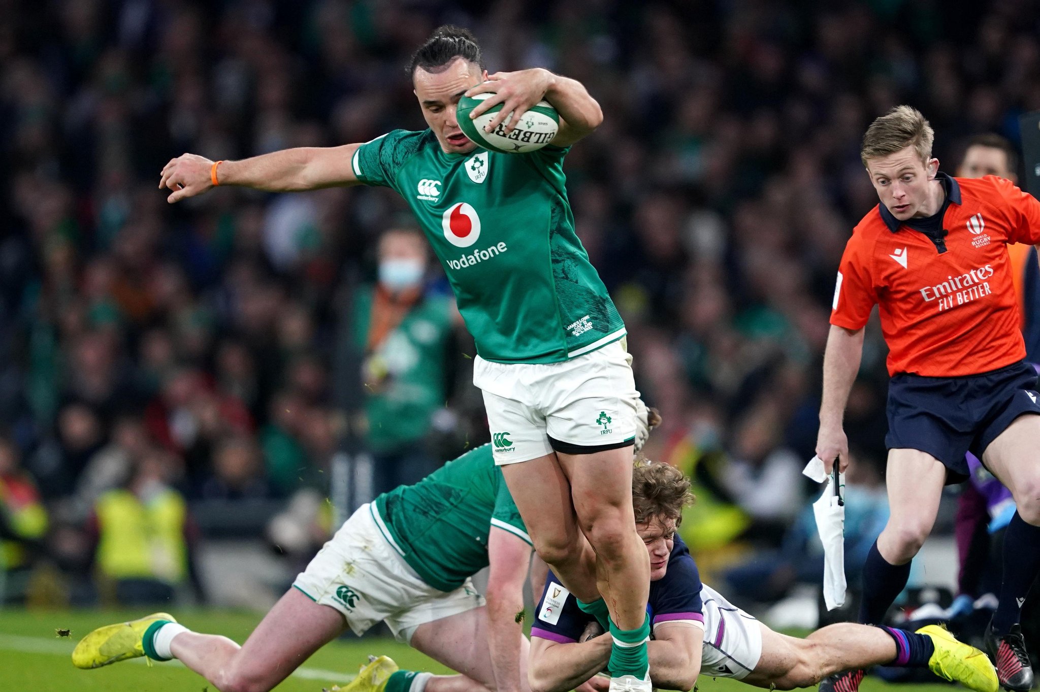 Joy for Ireland rugby team as they claim the Triple Crown