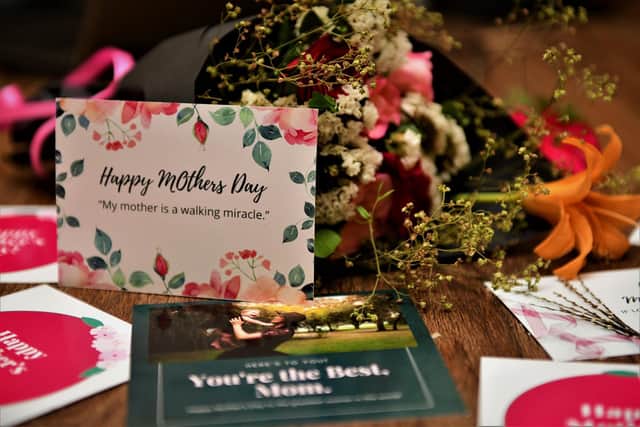 Mother's Day: what to write in a mother's day card? Here are 12 sentimental and funny messages for your Mum.