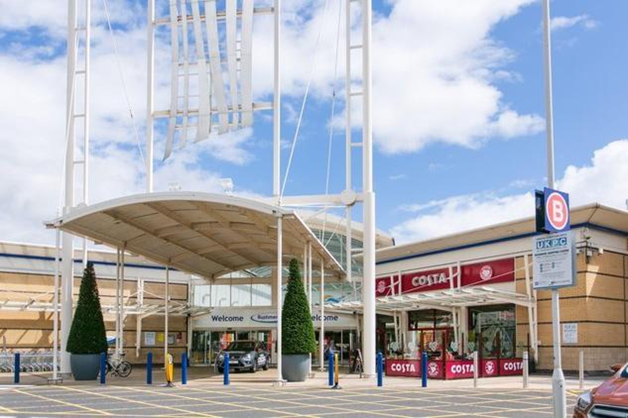 Rushmere Shopping Cenre is 'vital for economy' says MP after firm goes into administration