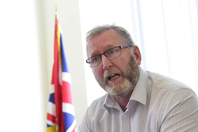 Ulster Unionist Party Leader Doug Beattie and MLA for Upper Bann pictured talking to Henry McDonald for the Newsletter.
Picture By: Arthur Allison/Pacemaker Press.