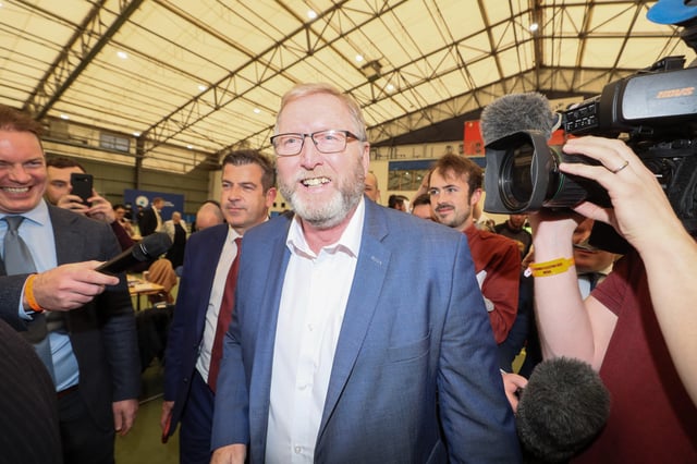 Election 2022 Live Blog: Henry McDonald talks to newly elected MLA Diane Forsythe - Who has won a seat so far - Winning Alliance candidate declares 'God save the queen!'