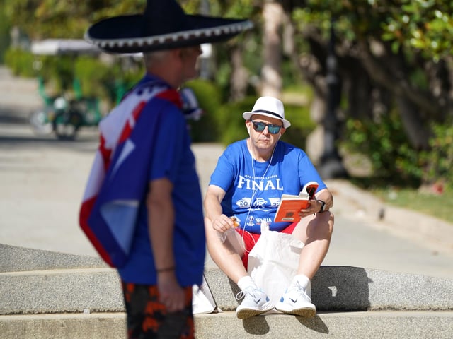 Rangers fans in the Plaza de Espana before the UEFA Europa League Final at the Estadio Ramon Sanchez-Pizjuan, Seville.