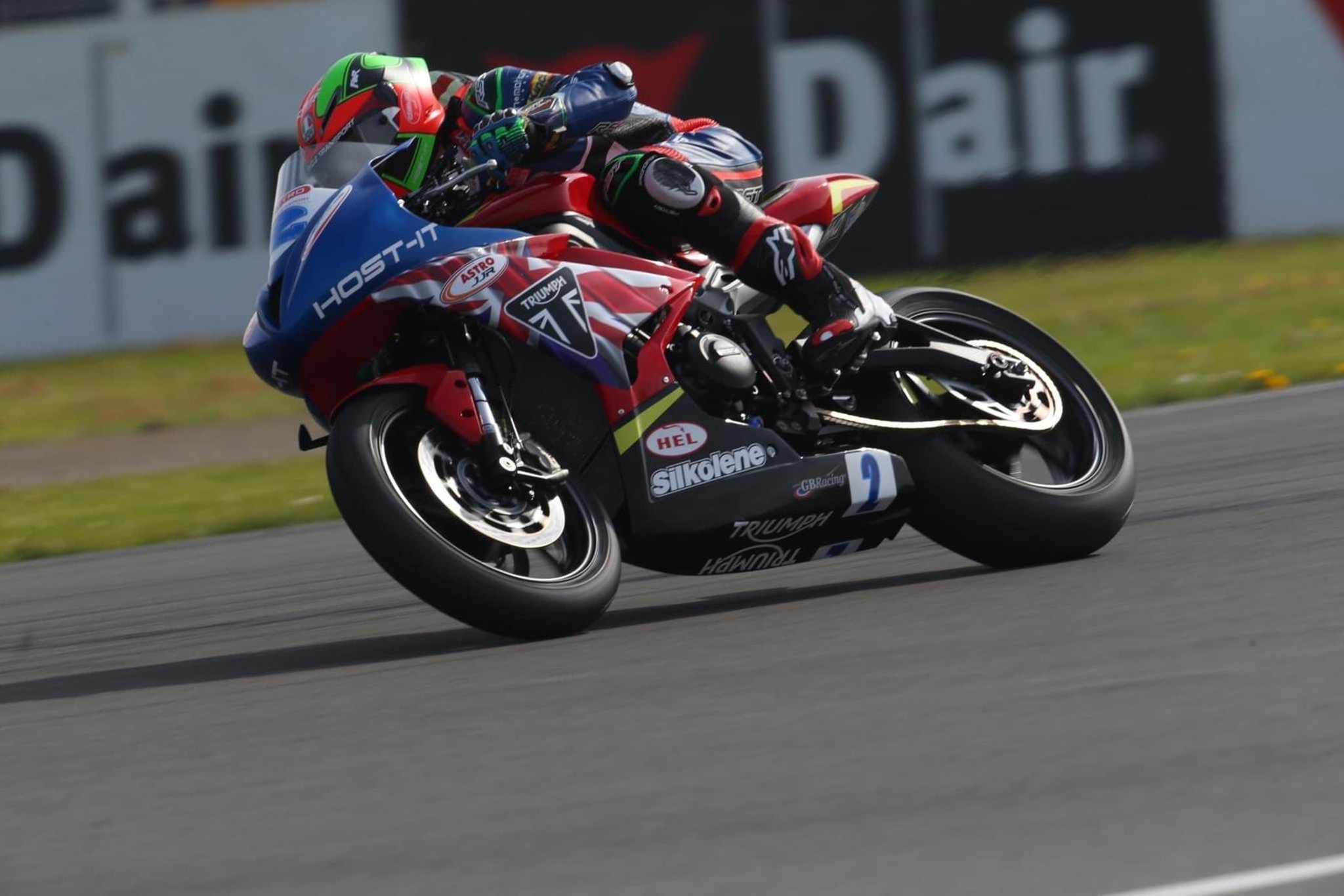 Organisers issue statement following red flag incident involving Josh Day and David Jones in British Supersport race at Donington Park