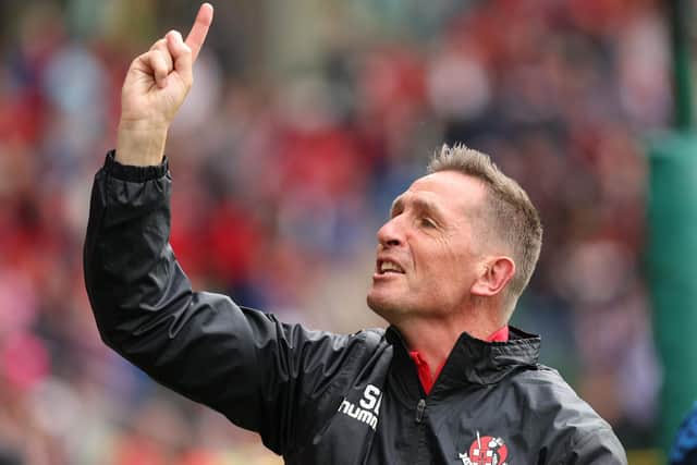 Stephen Baxter has signed a two-year extension to his current deal with Crusaders