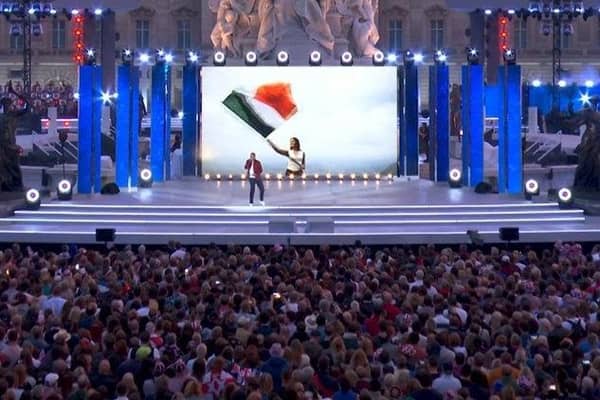 The Irish flag outside Buckingham Palace during the broadcast