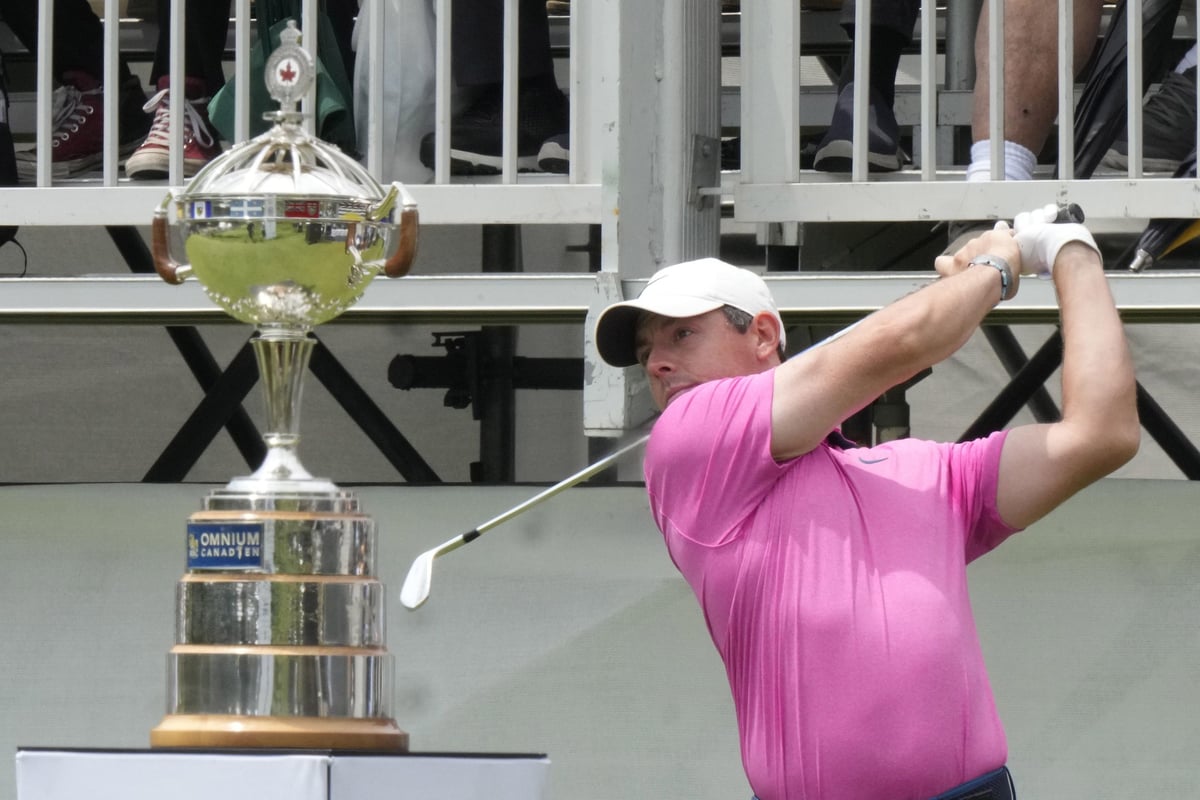 Rory McIlroy retains RBC Canadian Open title with superb final round