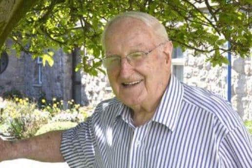 A memorial service is being held in Belfast for Elim missionary Bob McAllister, who served in the Congo.