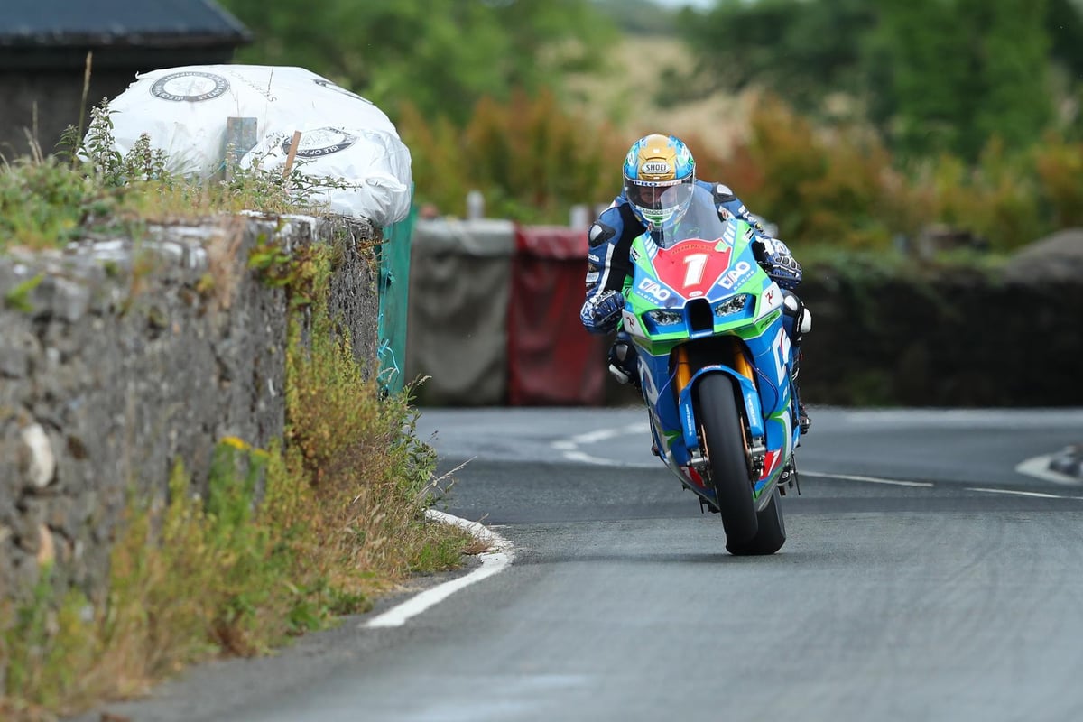 Southern 100: Dean Harrison claims milestone 25th victory from Davey Todd in second Senior race | Leaders make history with 116mph laps