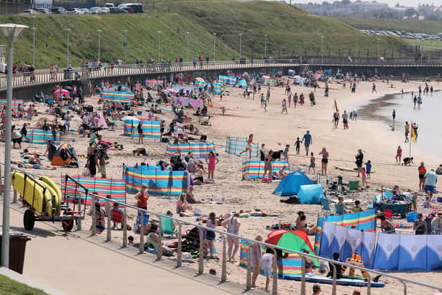 Press Eye - Belfast - Northern Ireland - 

Monday 18th July 2022 

Photo by Jonathan Porter // Press Eye 


General view of members of the public enjoying the weather in Portrush this afternoon. 

Met Office amber warnings for extreme heat are in place for England, Wales and parts of southern Scotland