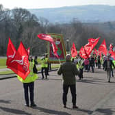 Pacemaker Press 24-03-2022:  STRIKING union workers took their protest about fair pay to the steps of Stormont in Belfast today. A rally was held at Parliament Buildings as Unite union members continue their week-long strike action.
Staff including classroom assistants, school bus drivers, Housing Executive and council workers where among those who took part in the rally.
Picture By: Arthur Allison/Pacemaker Press.
