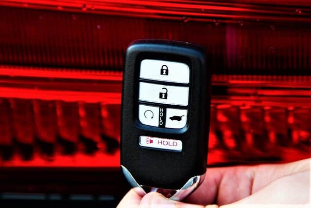 'Set of car keys' by Yonker shonda (licensed under CC BY-SA 2.0)