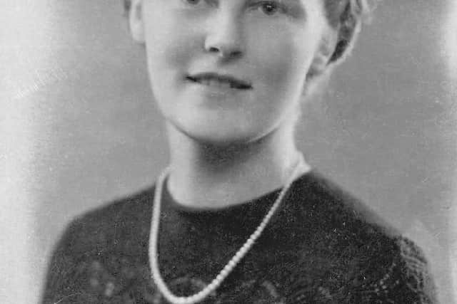 Helen in 1941, wearing her 21st birthday pearls