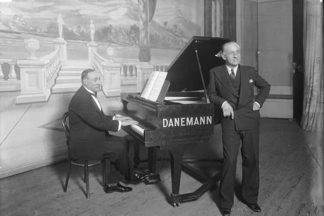 Pianist and singer on stage at the Empire Theatre of Varieties, Belfast in 1936. Catalogue number: BELUM.Y2709. AR Hogg, © National Museums NI, Collection Ulster Museum