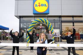 Lidl Northern Ireland has officially opened its brand-new anchor store at High Street Mall in Portadown. The new store opening injects an investment of £6 million directly into the local area, creating 20 permanent retail jobs. A further 100 jobs were also supported during the planning and construction phases. Pictured launching the new store are (L-R) Callum Burke, Edenderry Primary School; Matthew Corbett, Edenderry Primary School; Nicola Fullen, High Street Mall Store Manager at Lidl Northern Ireland; Orla McAtamney, St John the Baptist Primary School and Blaine Nelson, Portadown Integrated Primary School.