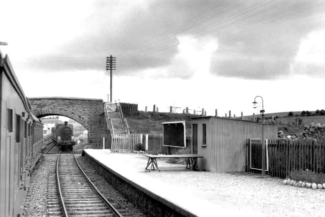 Ballyshannon railway platform, 1951. Photograph by Henry B Priestley. (Charles P Friel Collection)