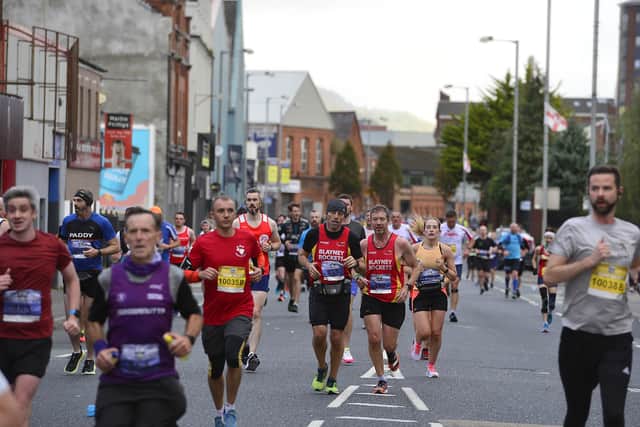 The race gets nearer to Belfast city centre. Picture by Arthur Allison/ Pacemaker Press